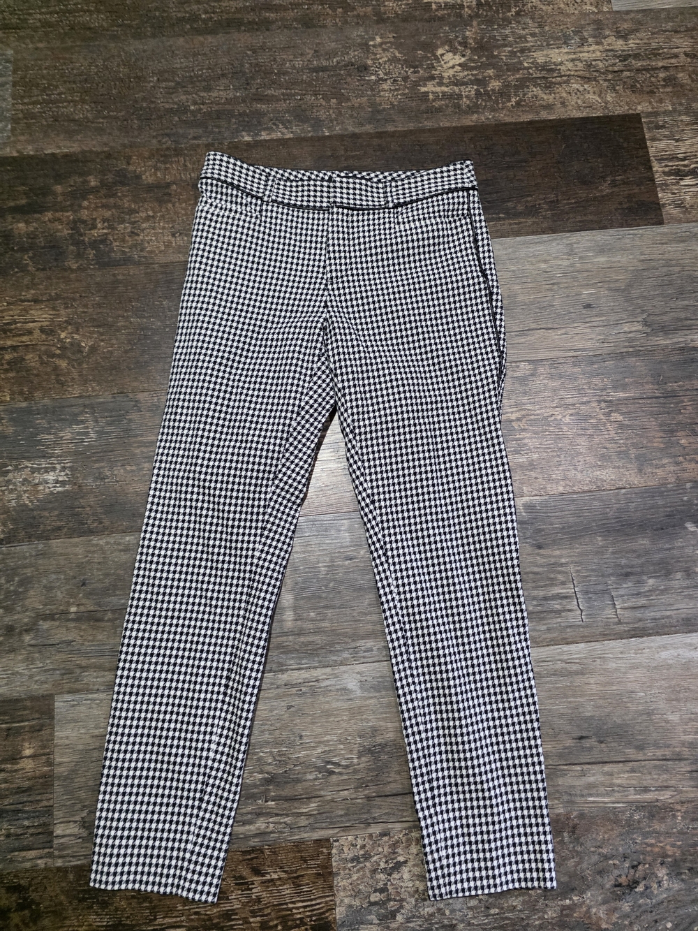 Banana Republic Black & White Houndstooth Straight-Leg Pants